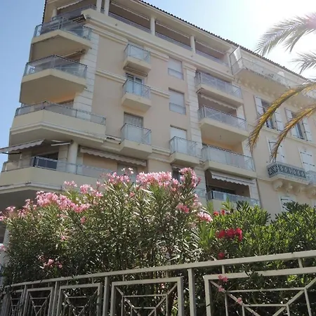 Apartment Rimbaud
